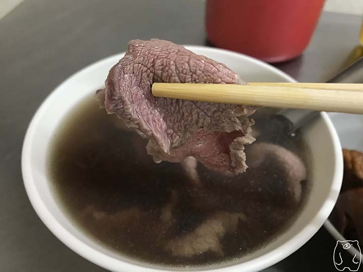 台南グルメの牛肉スープ