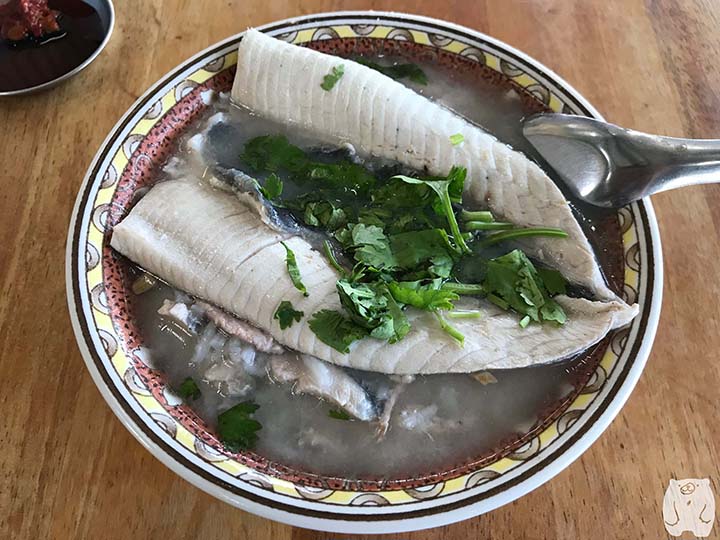 【台南グルメ】阿憨鹹粥｜おいしいサバヒー粥をいただける北區の名店